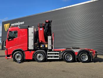 FH 540 8x4 / HMF 85 t/m CRANE + JIB + WINCH / KRAN